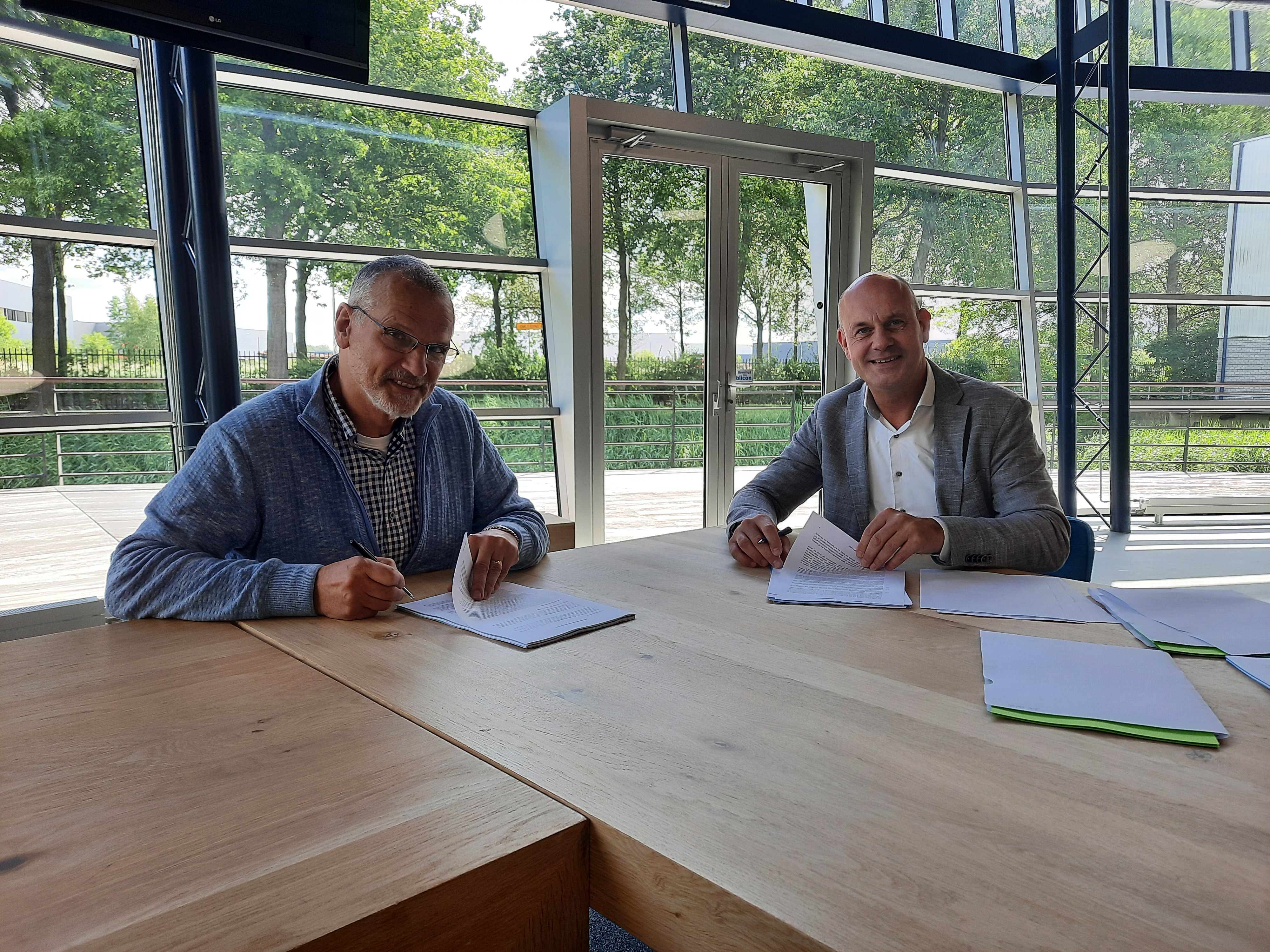 Ondertekenen samenwerking overname ID Logistics en Audax Logistiek met Stan Hamers en Hubert de Leeuw
